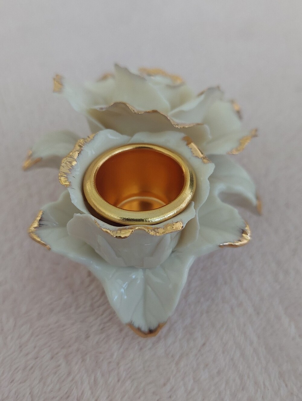 AVON "WINTER ROSE" Candleholders NIB - Picture 8 of 14